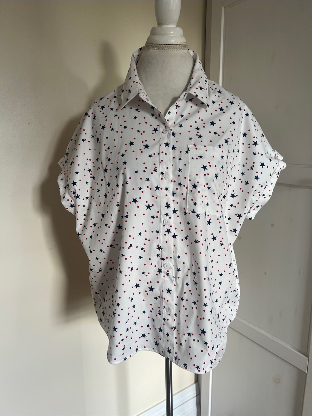Nine West Jeans Star Polka Dot Button Down Camp Shirt White Red Blue L NWT